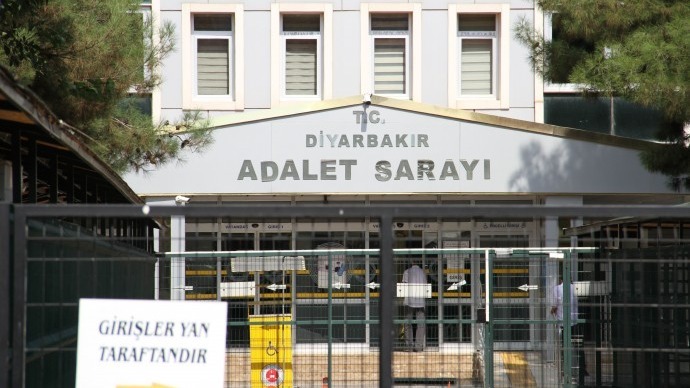 Diyarbakır’da gözaltına alınan 18 kişiden 5’i tutuklandı